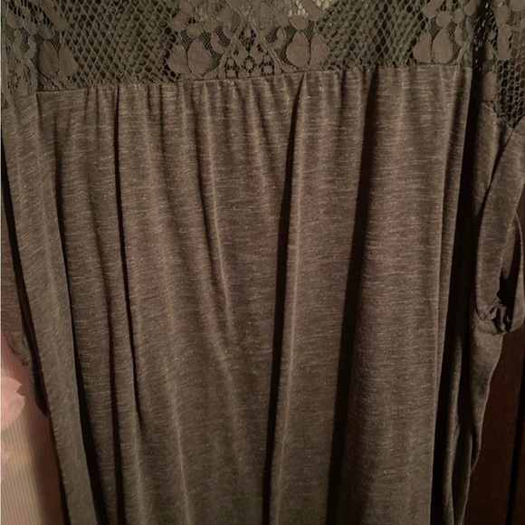 Ava & Viv Women Top 3X Gray Blouse Lace Crew Neck Short Sleeve - Picture 5 of 7